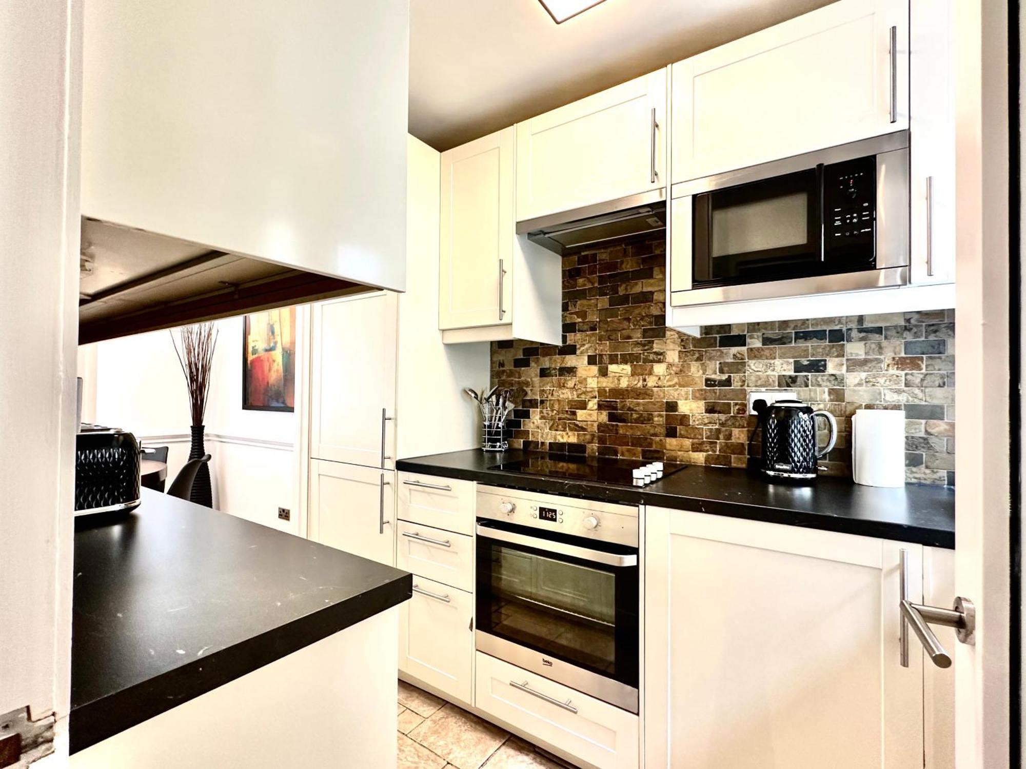 Newly Refurbished ,Chic, Attractive 3 Bedroom Flat London Exterior photo